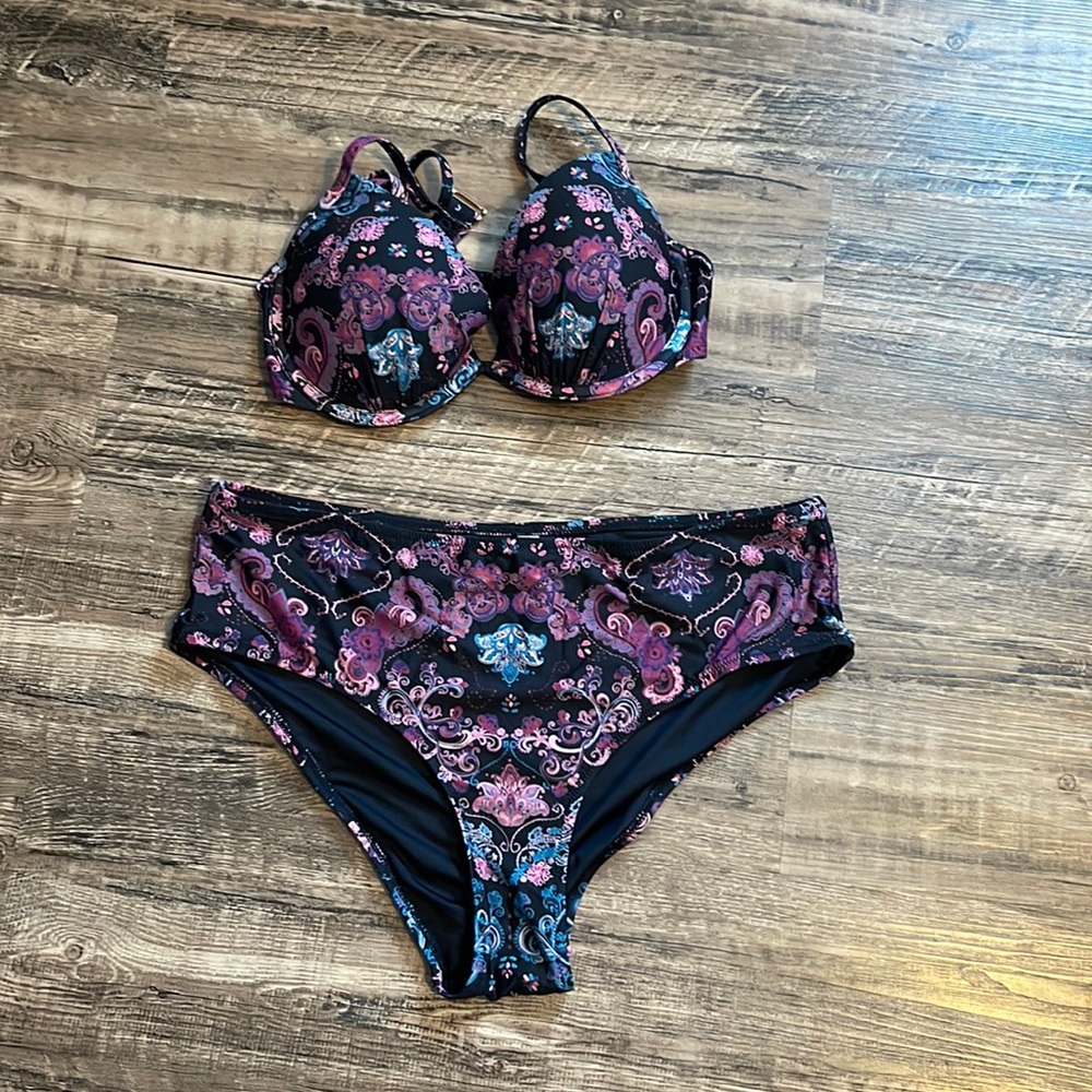 La Vie En Rose Floral Bikini Set - Black and Purple